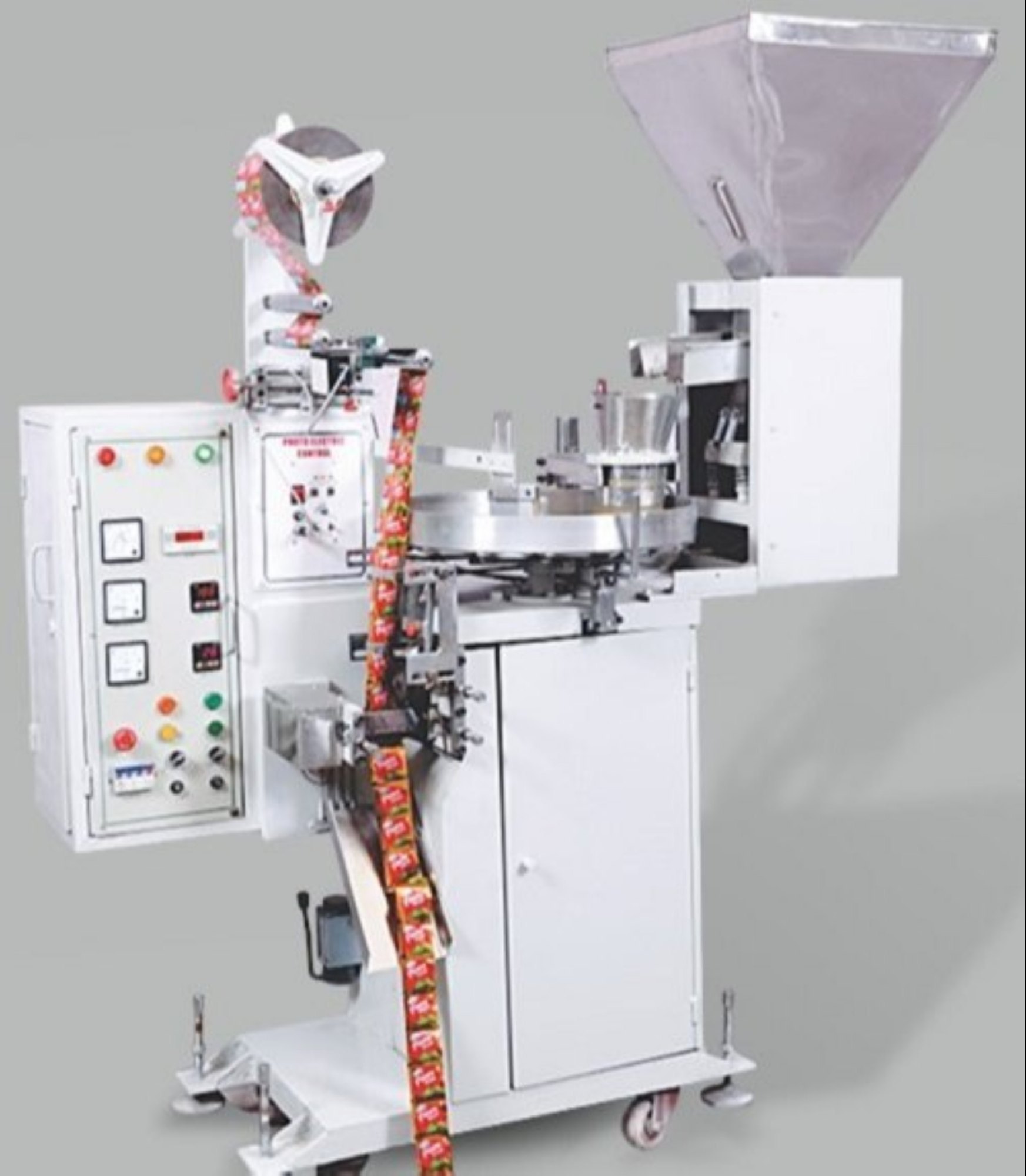 2500 PPH Pan Masala Pouch Packing Machine (6)